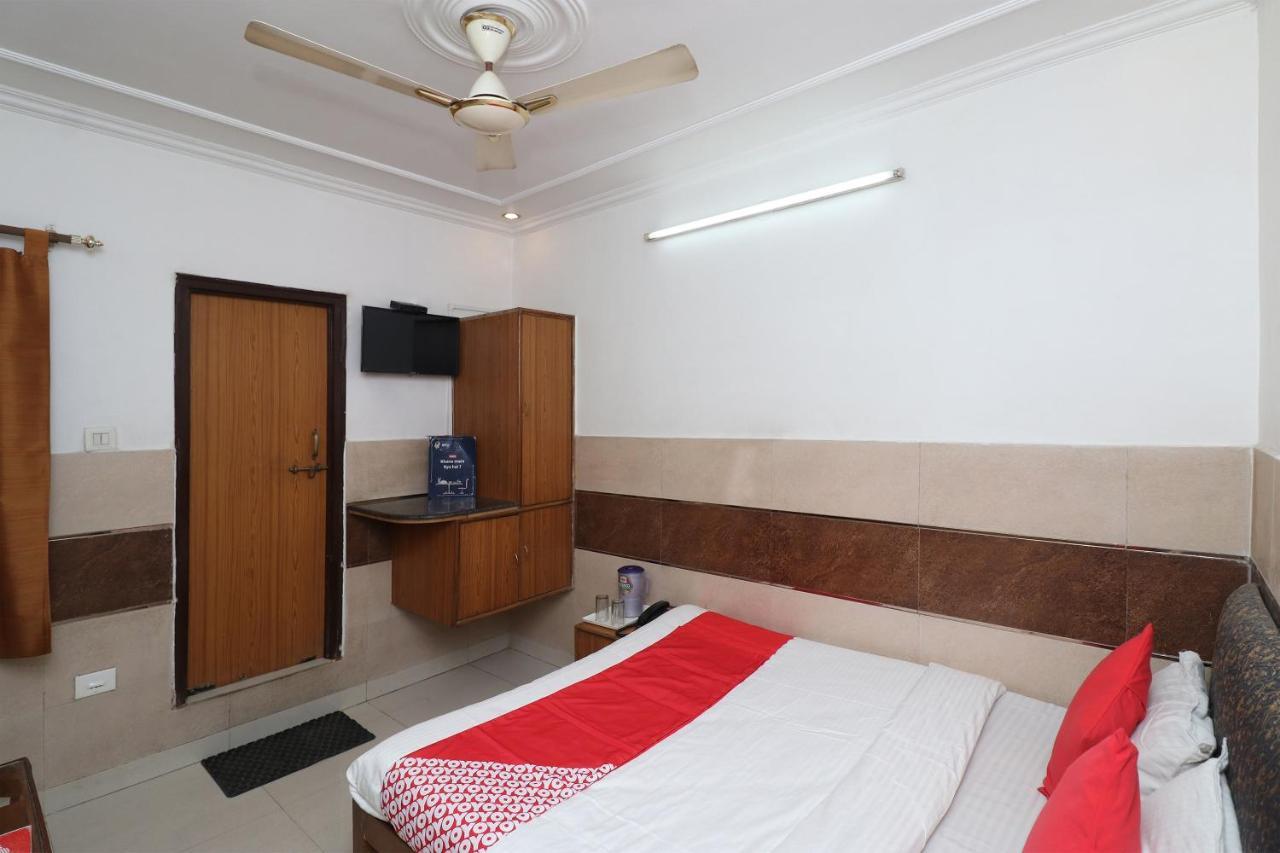 Oyo Hotel Ashoka International Канпур Екстериор снимка