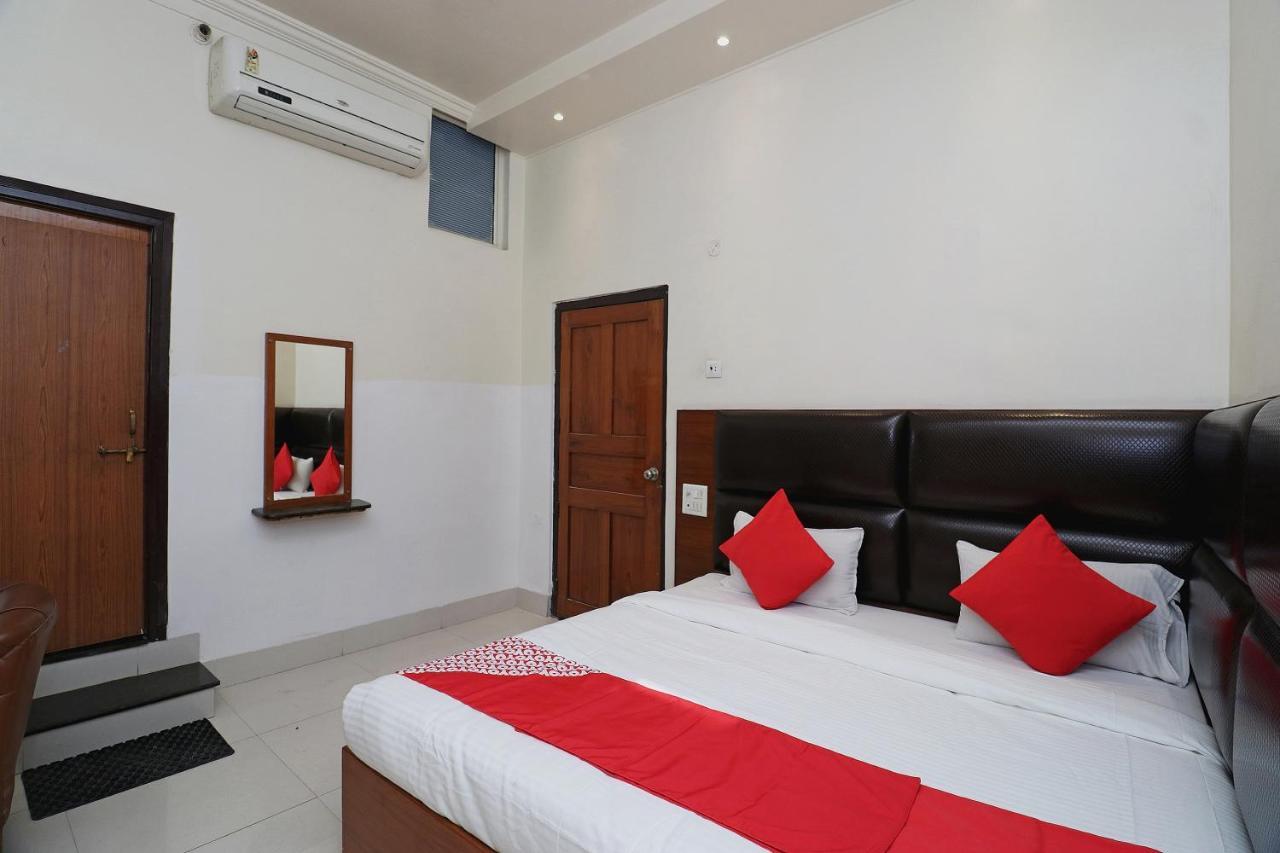Oyo Hotel Ashoka International Канпур Екстериор снимка
